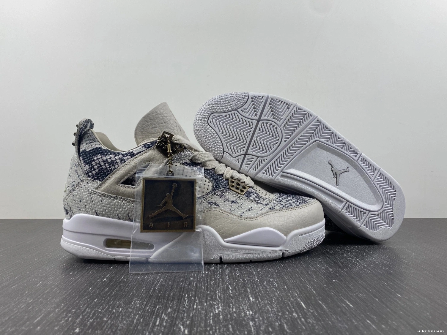 819139-030 Retro Snakeskin 4 Jordan - 0320